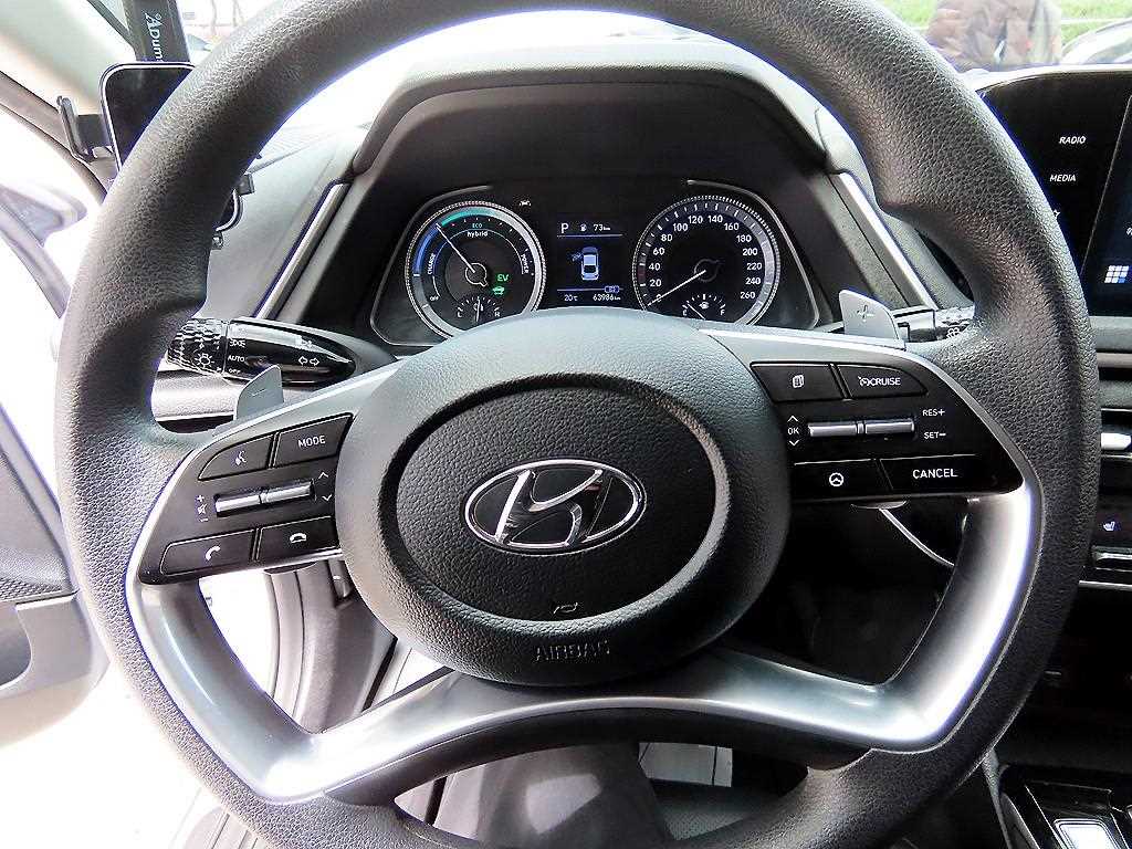 HYUNDAI Sonata - Vista 8