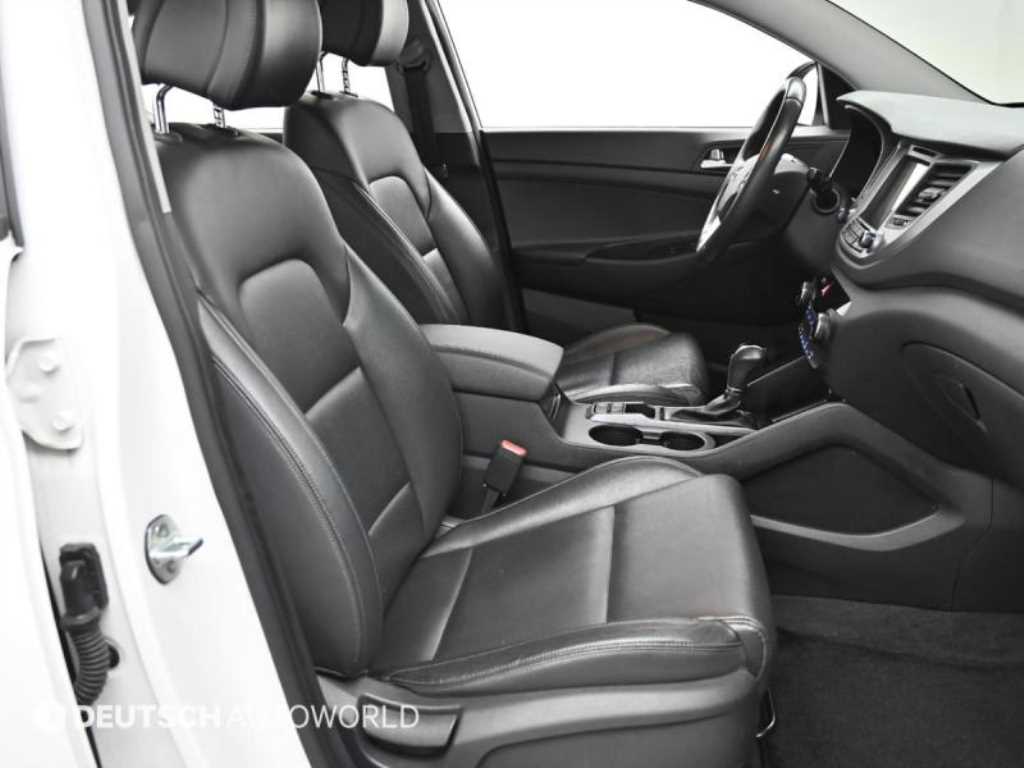 HYUNDAI Tucson - Vista 10