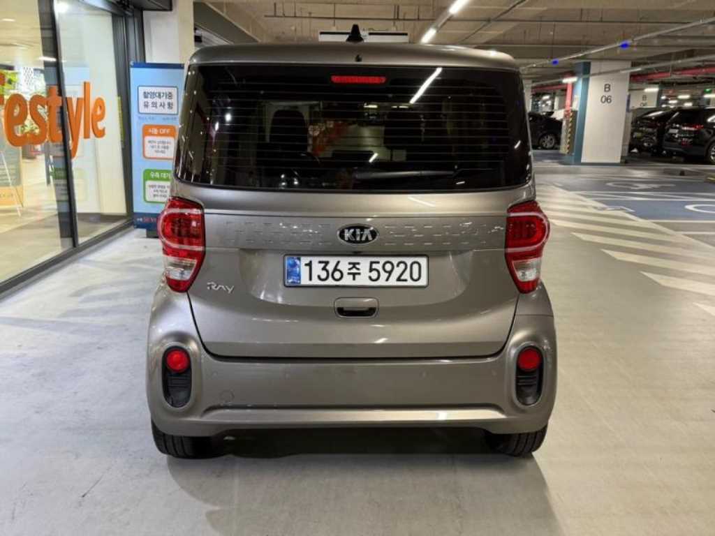 KIA Ray - Vista 5