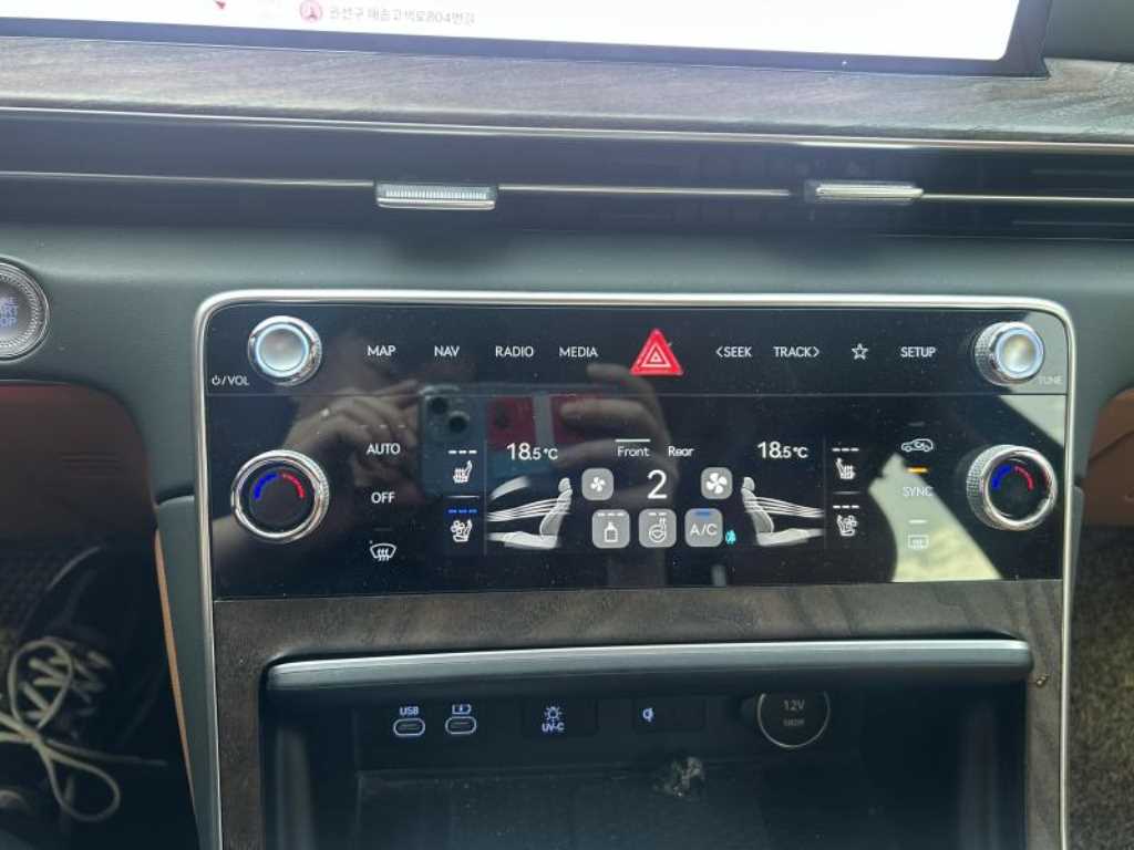 Genesis GV80 - Vista 12