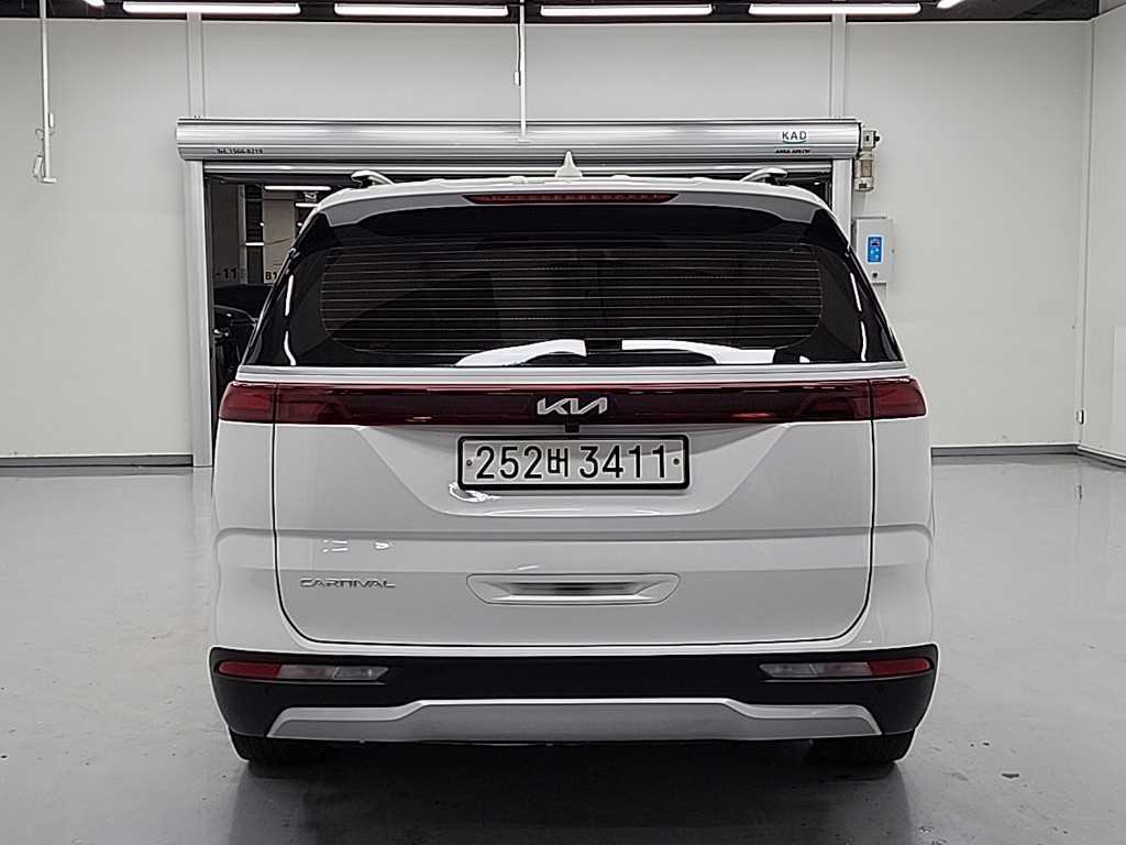 KIA Carnival - Vista 3
