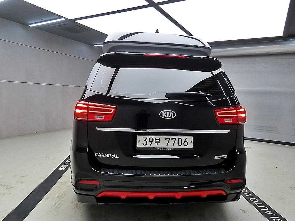 KIA Carnival - Vista 3