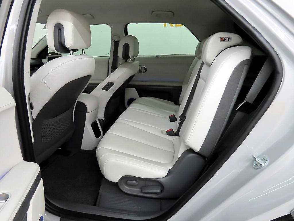 HYUNDAI Ioniq 5 - Vista 6