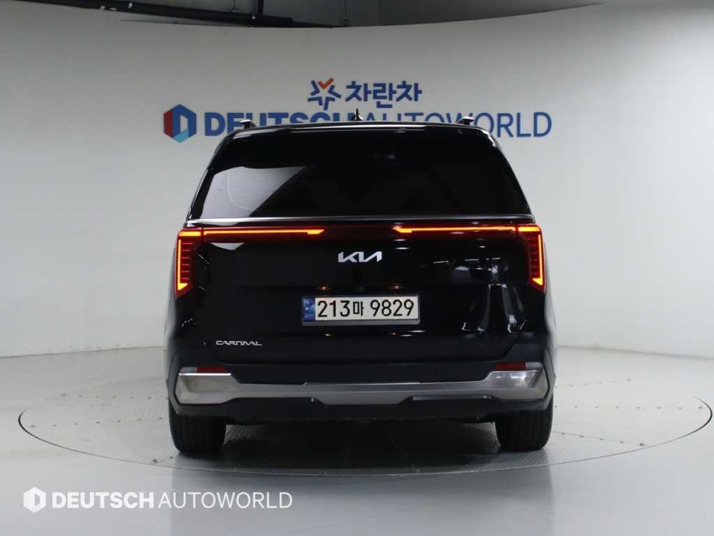 KIA Carnival - Vista 4