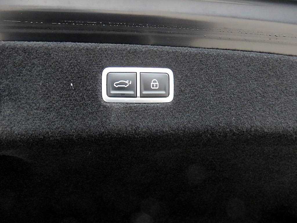 Genesis G90 2022 Negro - Importación desde Corea - HF Imports Iquique - Foto 17