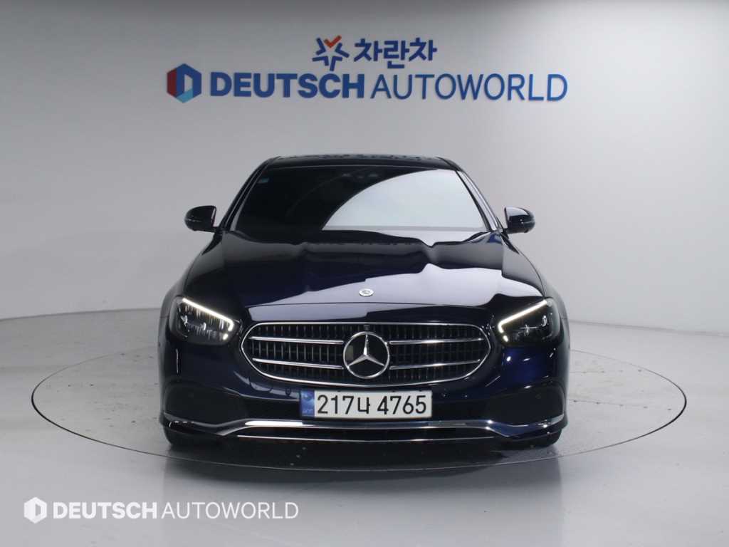 Mercedes Benz E class - Vista 3