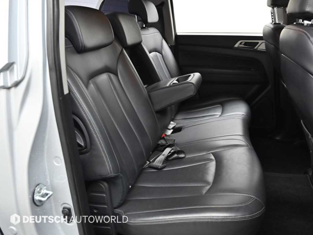 Ssangyong Rexton - Vista 12