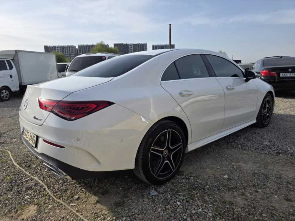 Mercedes Benz CLA Class - Vista 4