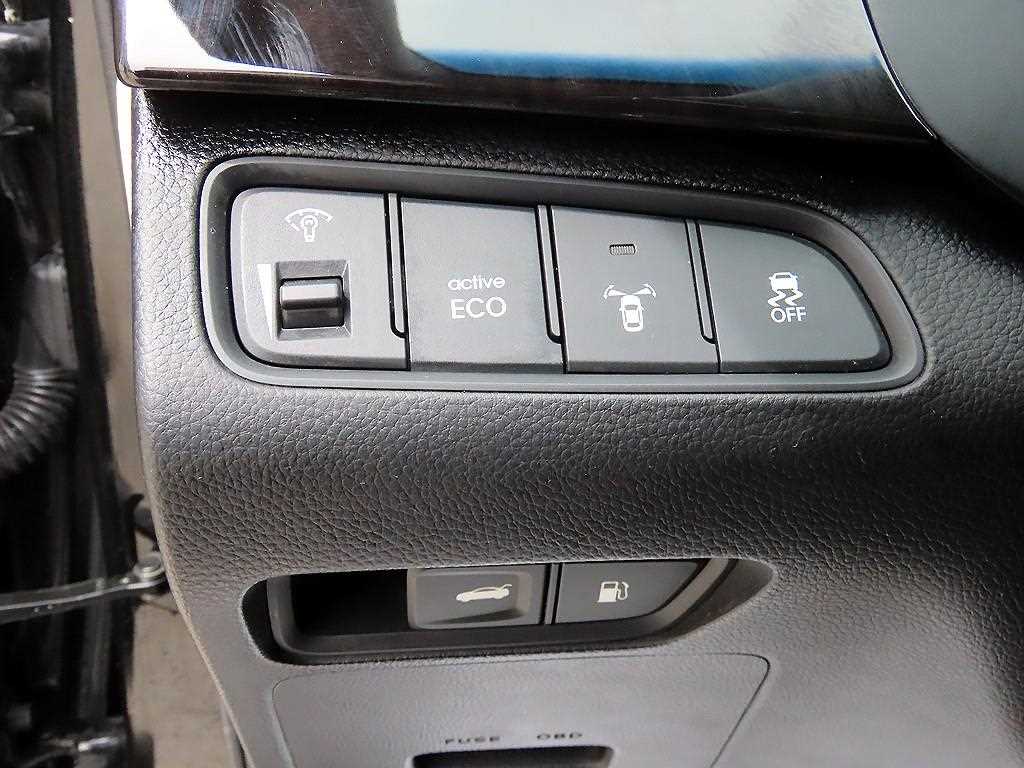 HYUNDAI Grandeur - Vista 12