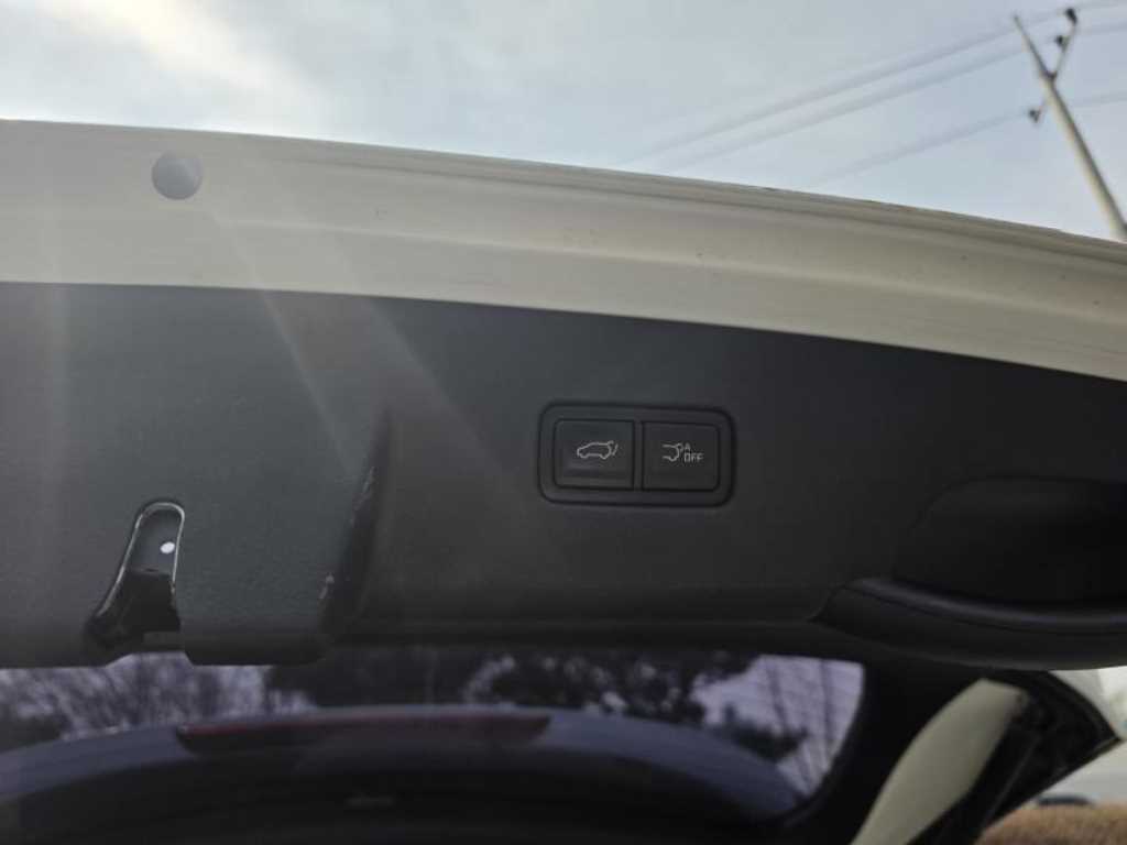 KIA Carnival - Vista 4