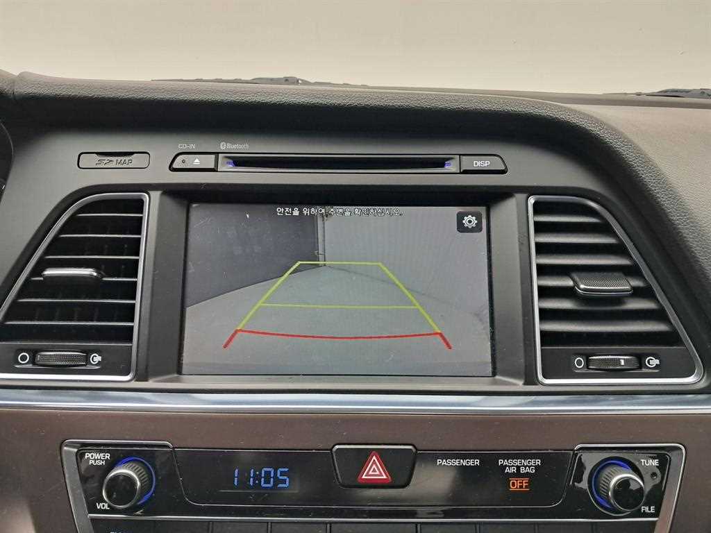 HYUNDAI Sonata - Vista 10