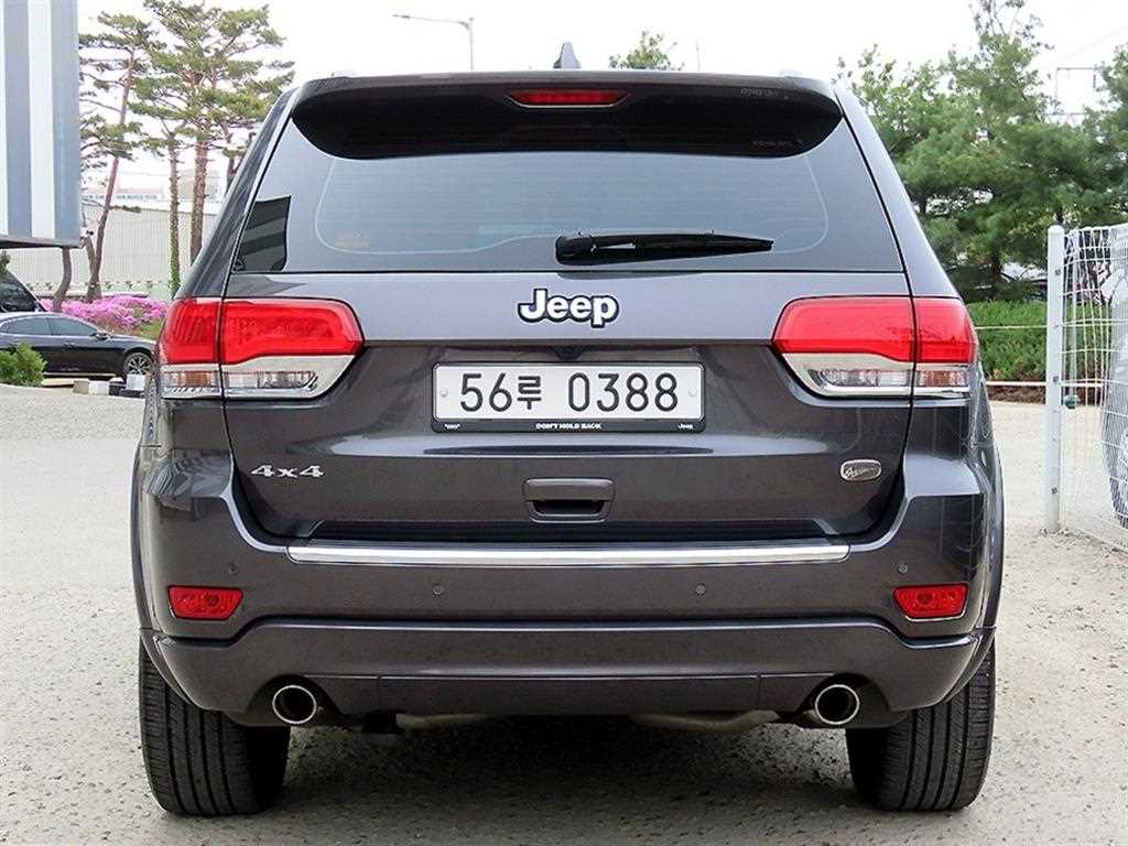 Jeep Cherokee - Vista 4