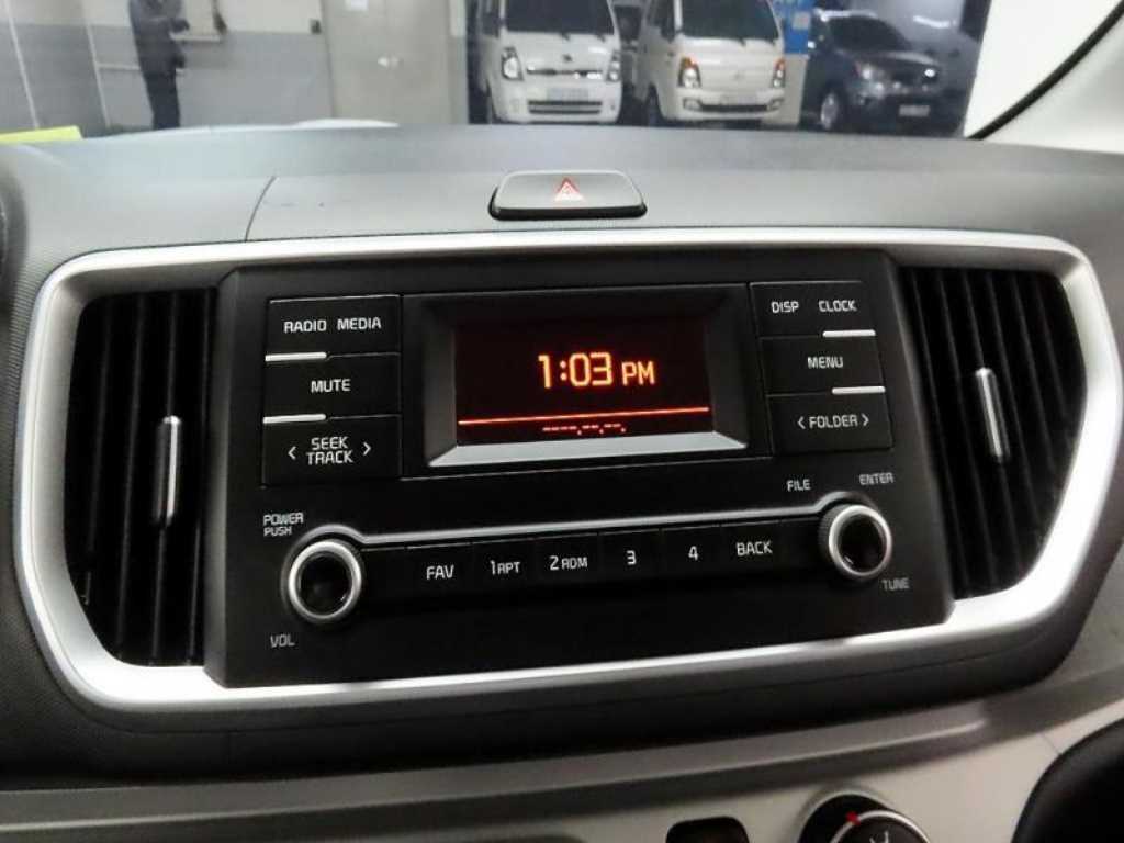 KIA Ray - Vista 9