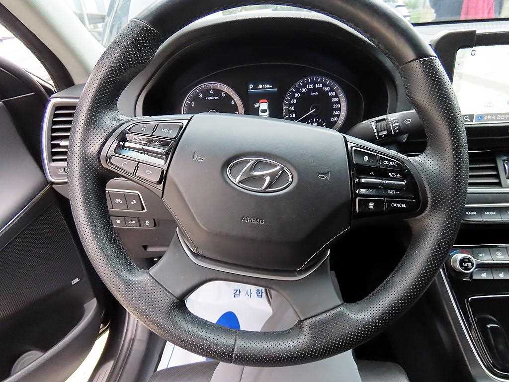 HYUNDAI Grandeur - Vista 8