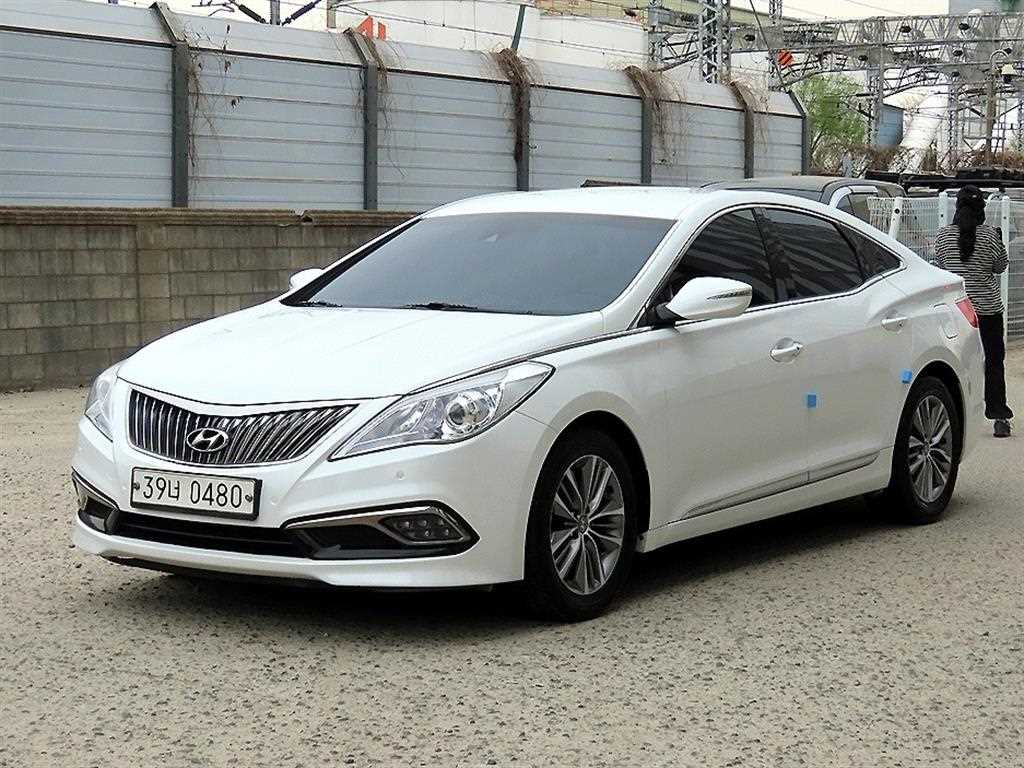 HYUNDAI Grandeur - Vista 3