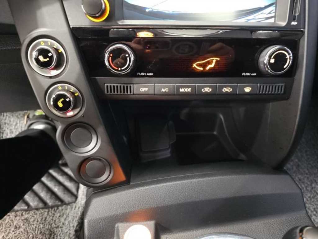 Ssangyong Korando - Vista 11