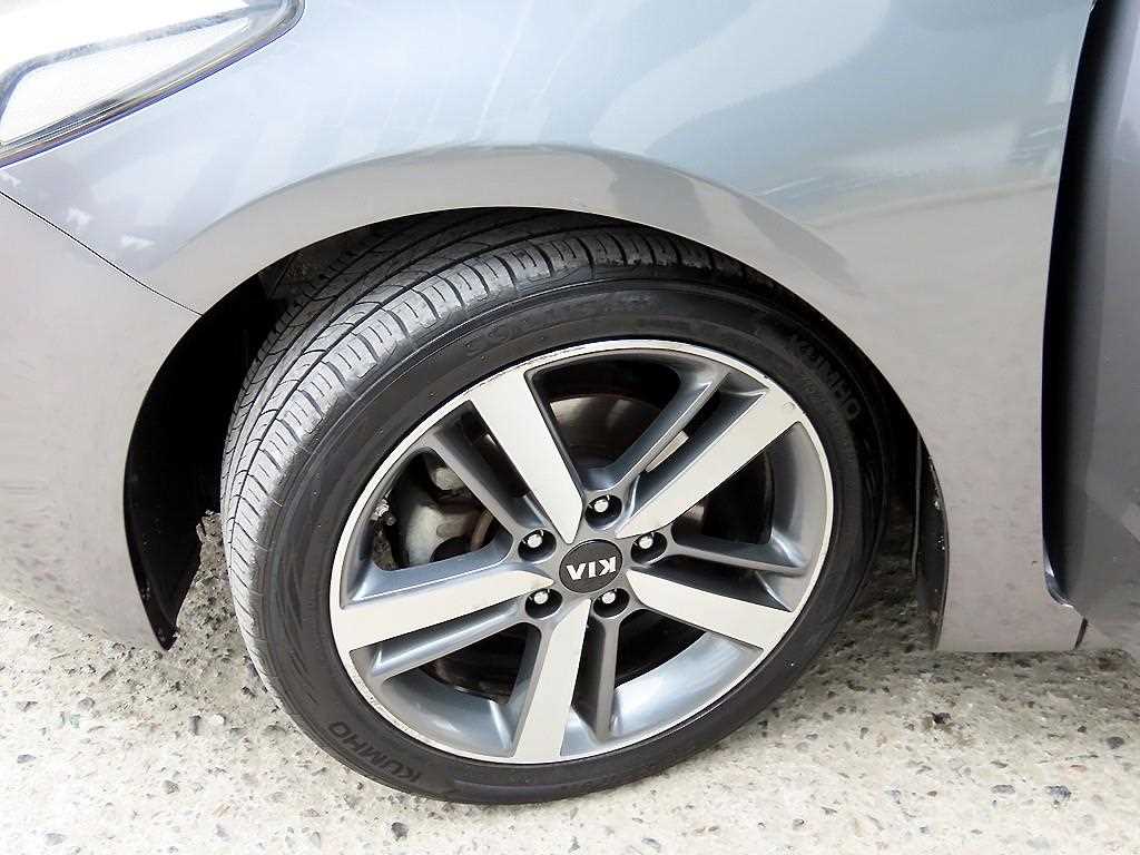 KIA K3 2016 Gris - Importación desde Corea - HF Imports Iquique - Foto 20