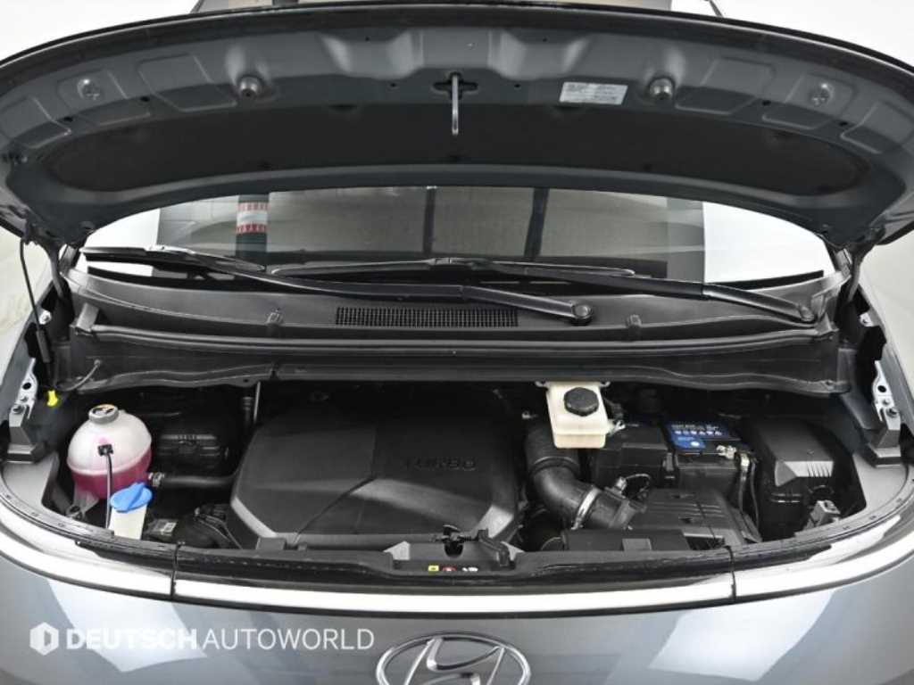 HYUNDAI Staria - Vista 6