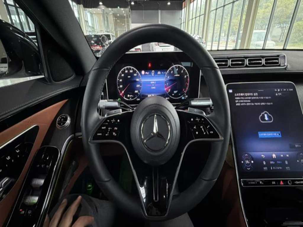 Mercedes Benz S Class - Vista 7