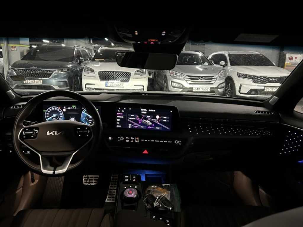KIA K8 - Vista 5