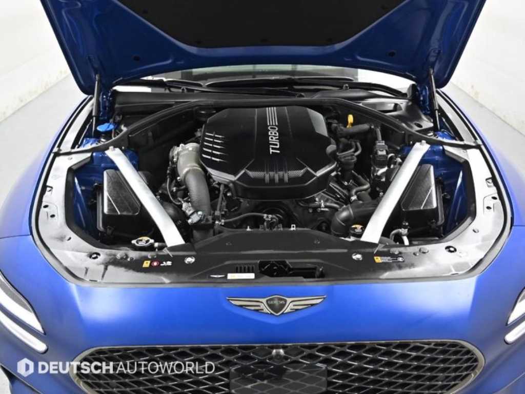 Genesis G70 - Vista 6