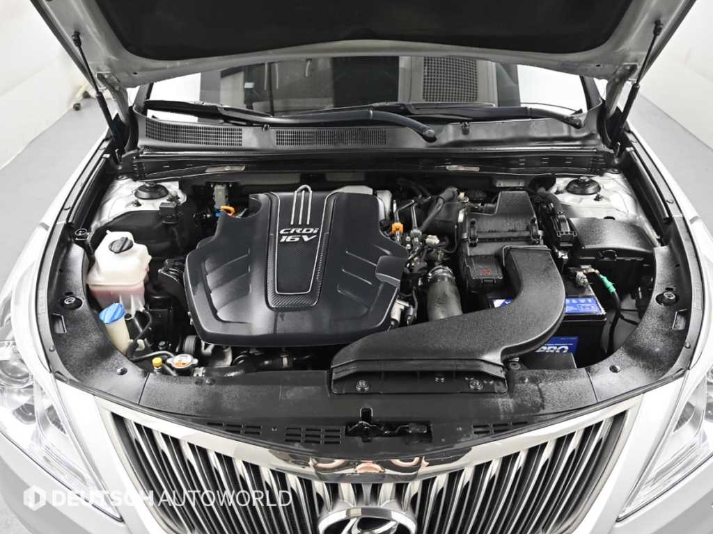 HYUNDAI Grandeur - Vista 6