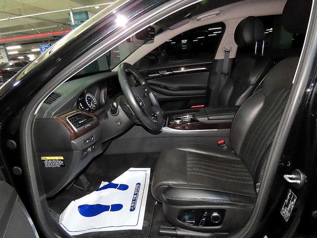 Genesis EQ900 - Vista 6