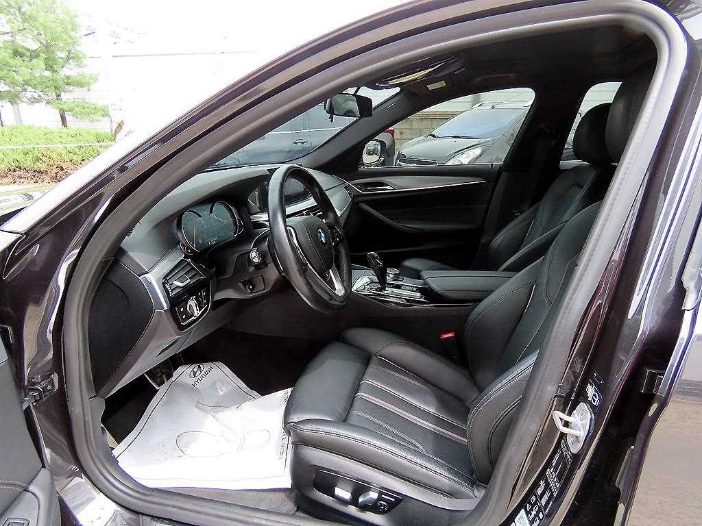 BMW 5 Series - Vista 5