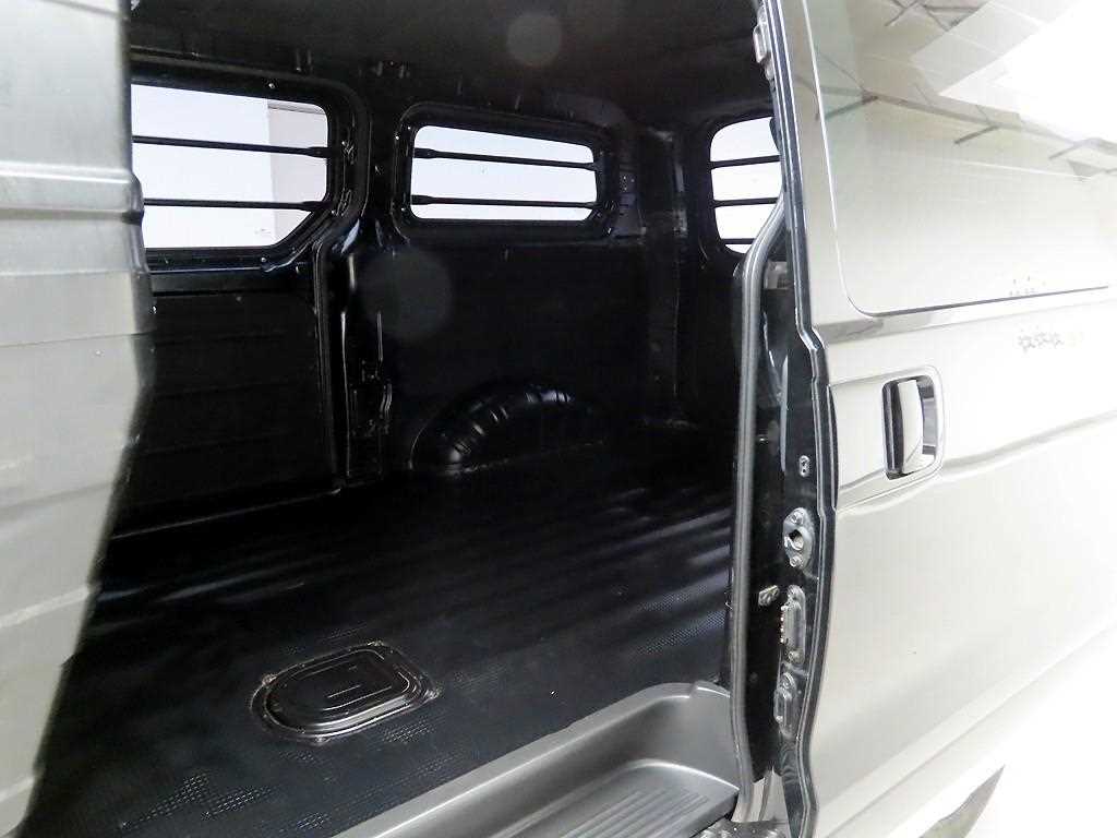 HYUNDAI Starex 2018 Negro - Importación desde Corea - HF Imports Iquique - Foto 16