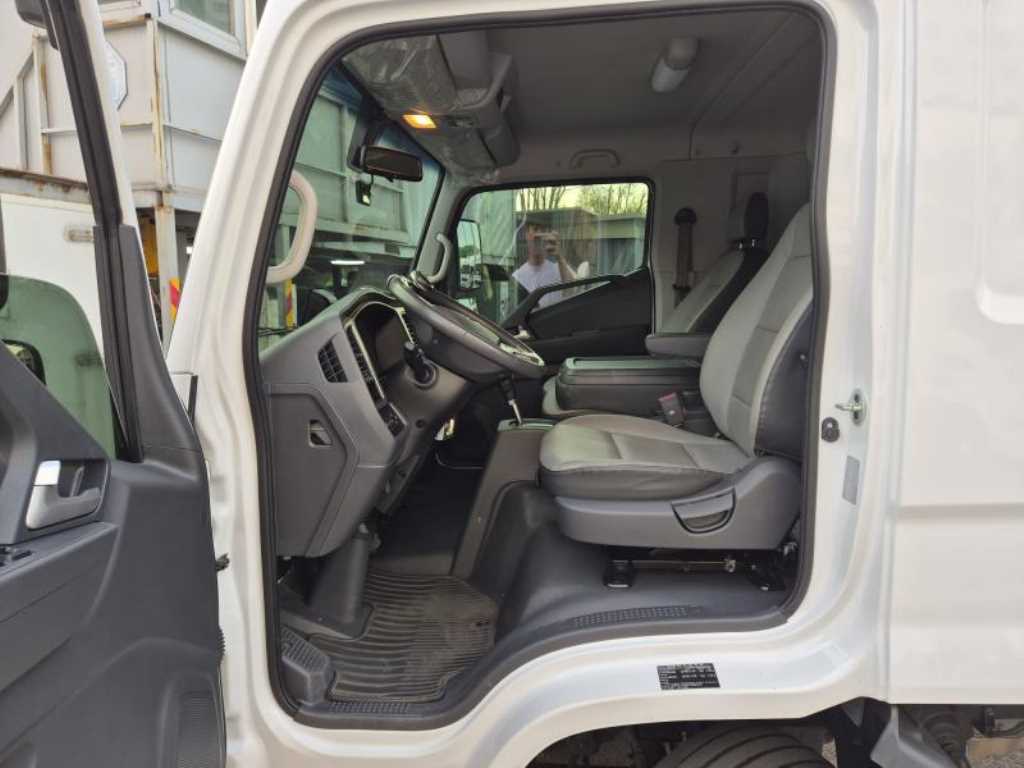 medium and large cargo truck 2023 Blanco - Importación desde Corea - HF Imports Iquique - Foto 13