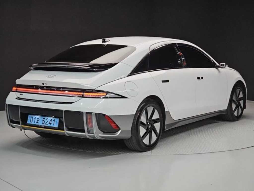 HYUNDAI Ioniq 6 - Vista 3