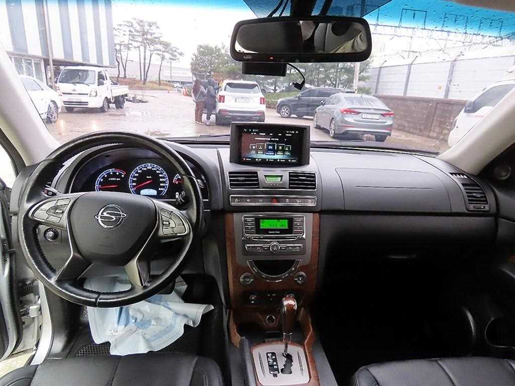 Ssangyong Rexton - Vista 7