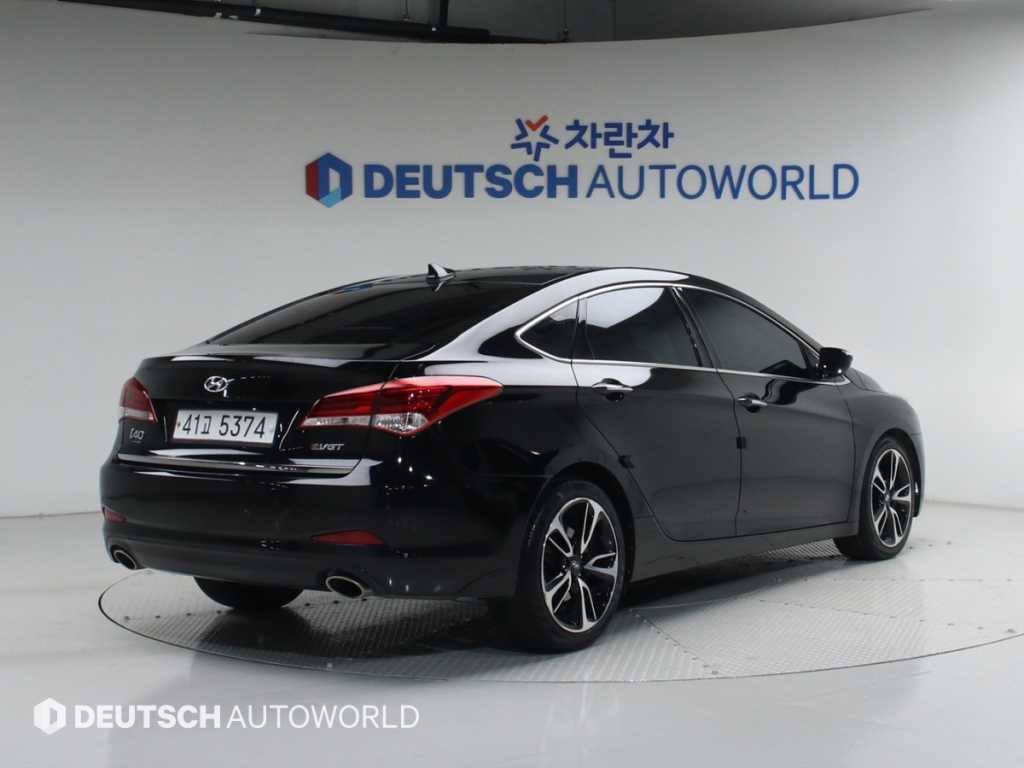 HYUNDAI i40 - Vista 2