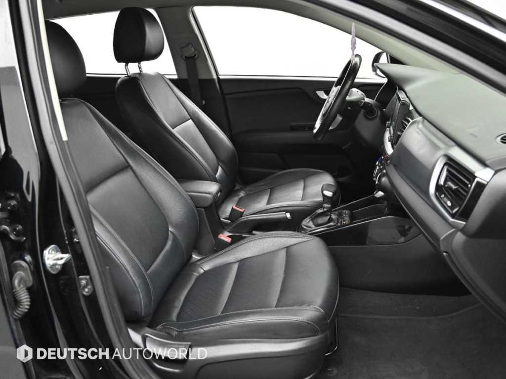 KIA Stonic - Vista 10