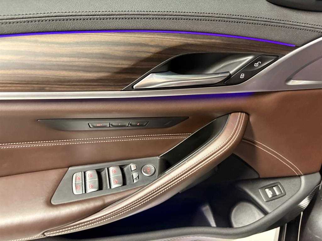 BMW 5 Series - Vista 12