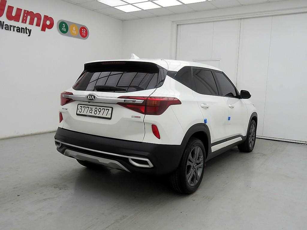 KIA Seltos - Vista 4