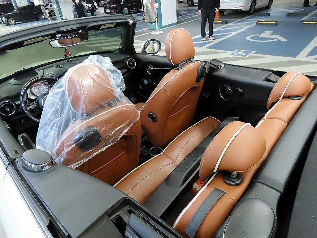 Mini Cooper Convertible - Vista 12