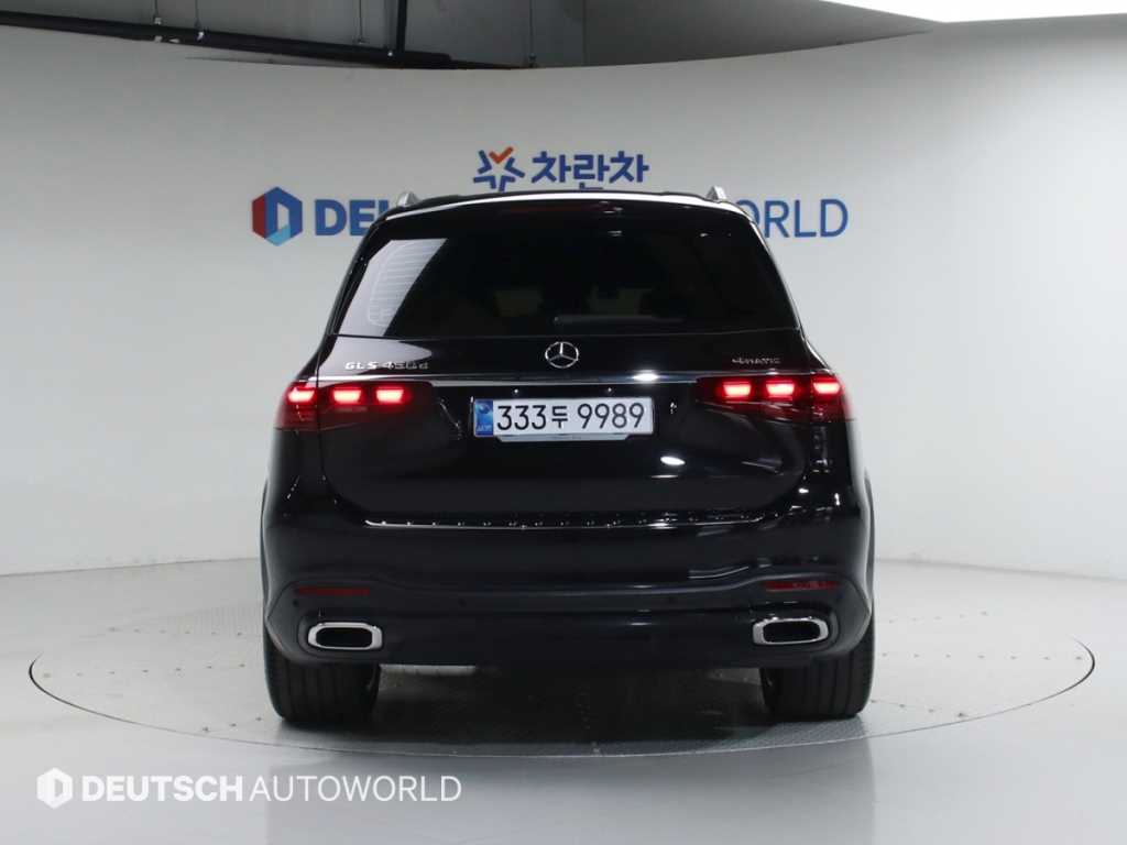 Mercedes Benz GLS Class - Vista 4