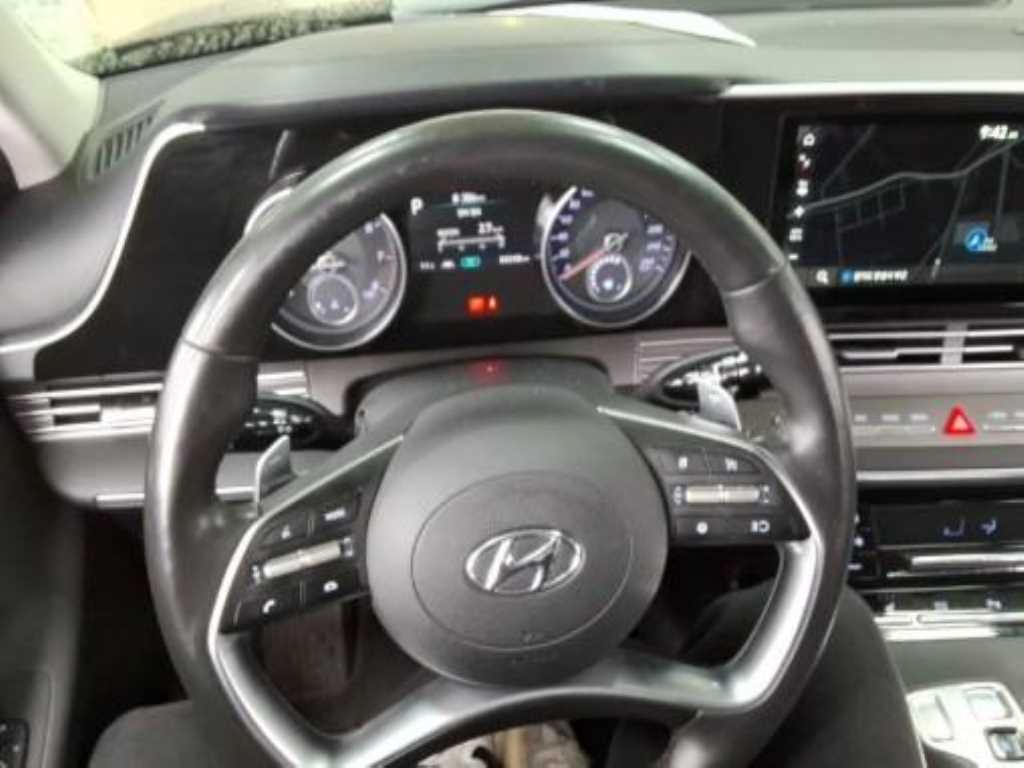 HYUNDAI Grandeur - Vista 3