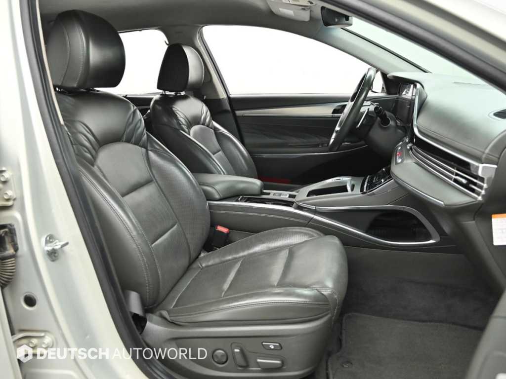 HYUNDAI Grandeur - Vista 10