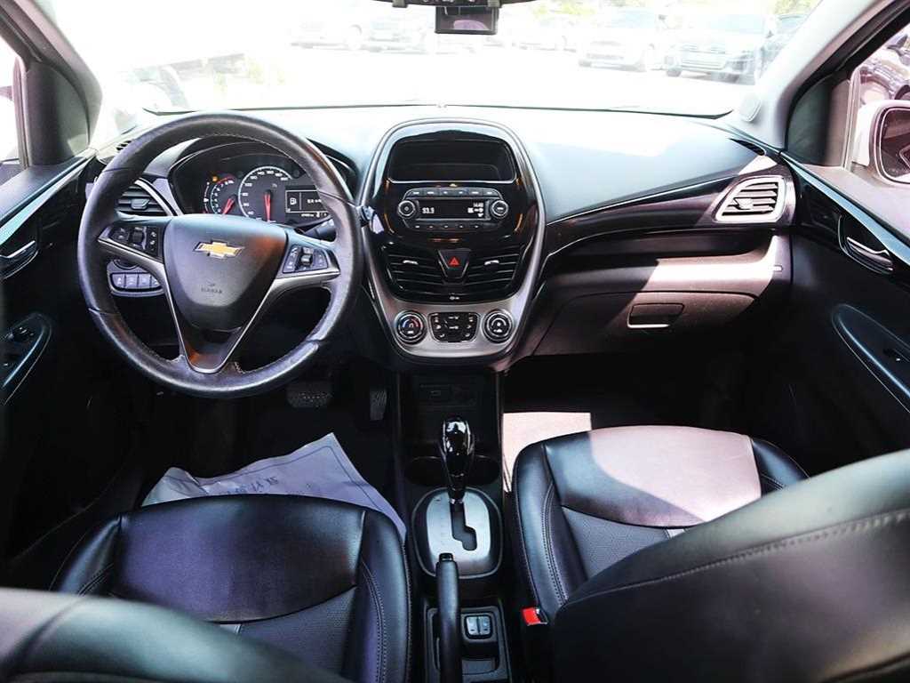 Chevrolet Spark - Vista 5