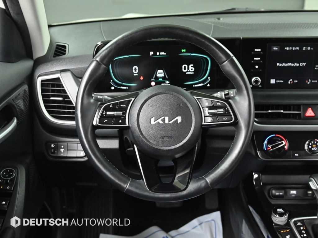 KIA Seltos 2023 Blanco - Importación desde Corea - HF Imports Iquique - Foto 13