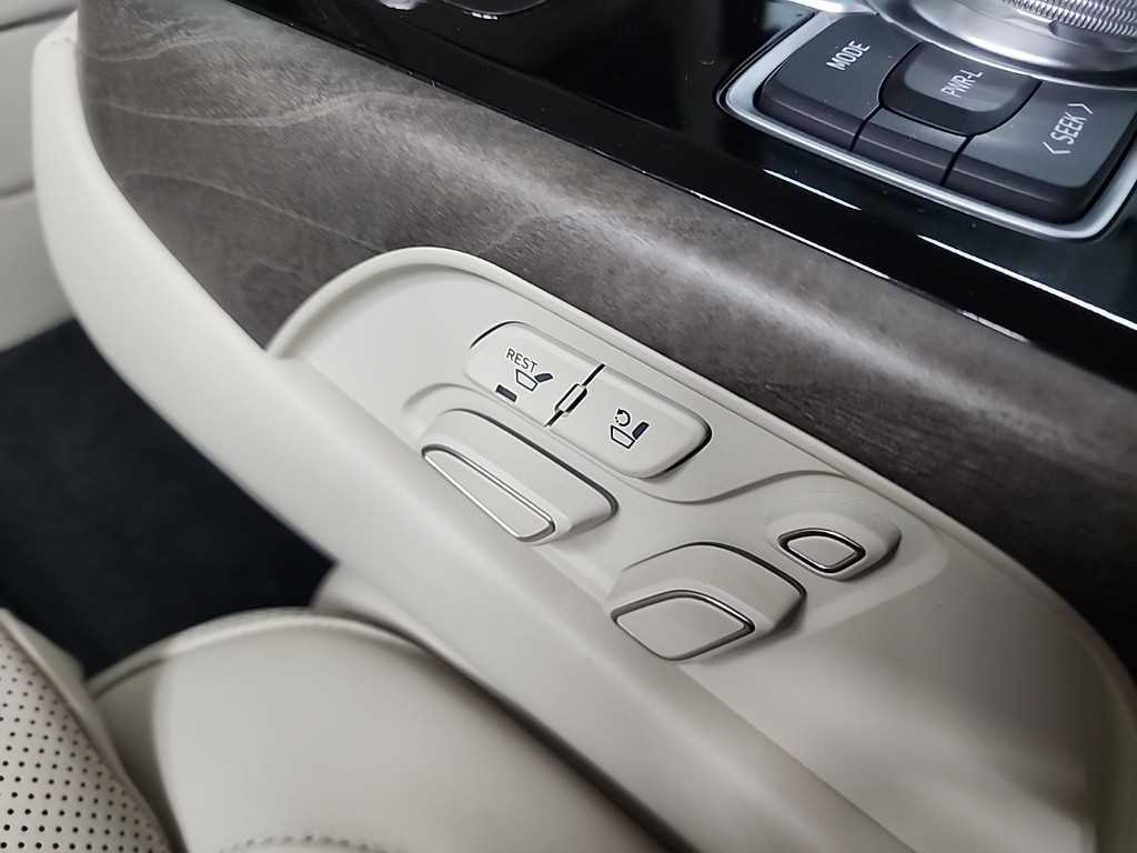 Genesis G90 2021 Gold color - Importación desde Corea - HF Imports Iquique - Foto 17