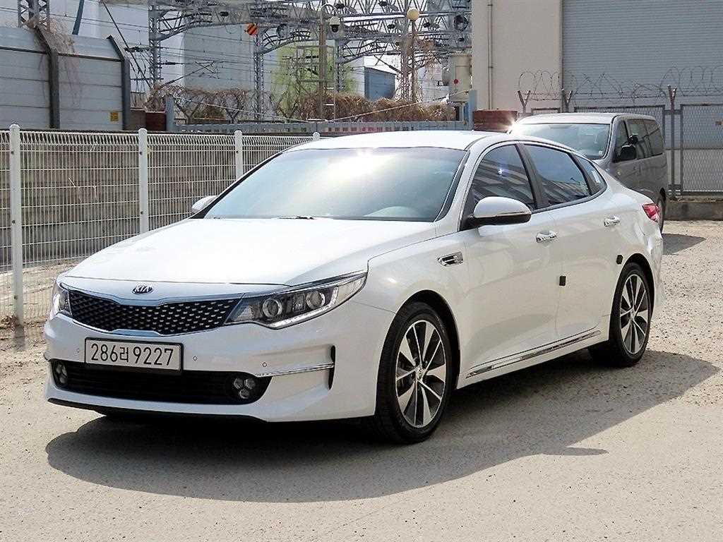 KIA K5 2016 Blanco - Importación desde Corea - HF Imports Iquique - Foto 1