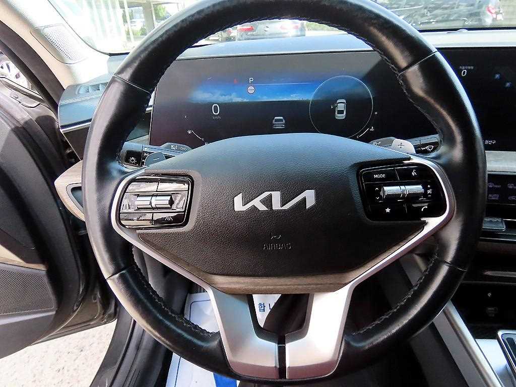 KIA K8 - Vista 8