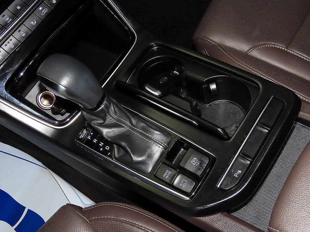 HYUNDAI Grandeur - Vista 12