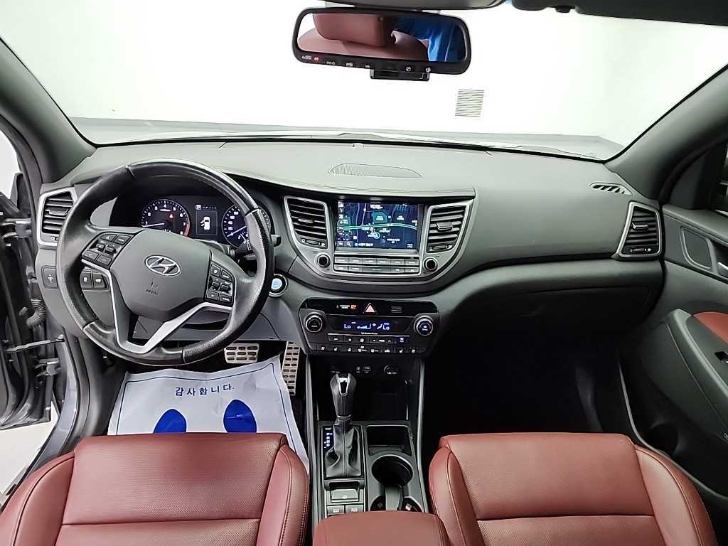 HYUNDAI Tucson - Vista 7