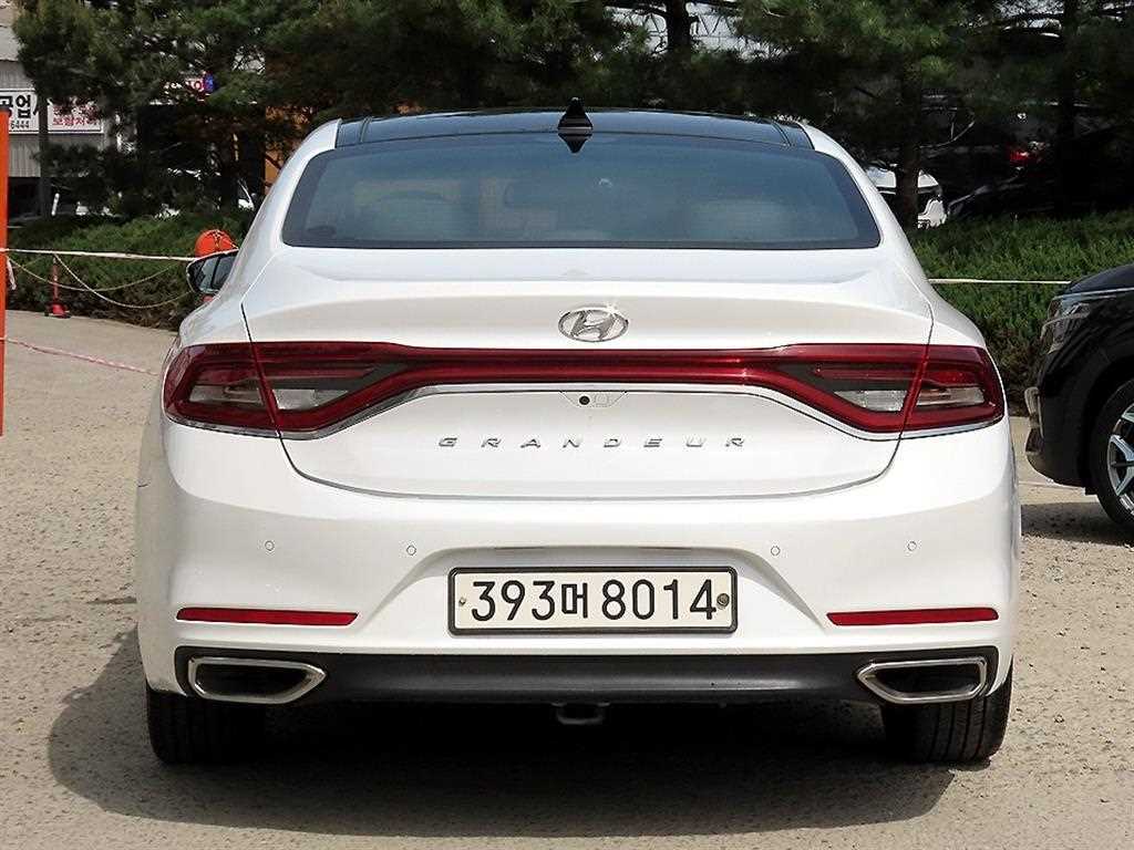 HYUNDAI Grandeur - Vista 4