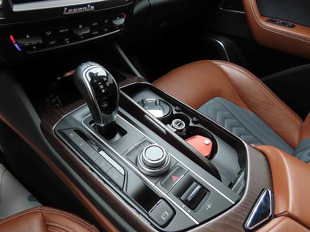 Maserati Levante - Vista 10