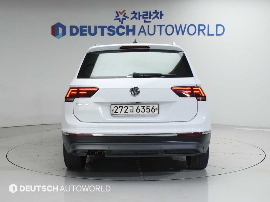 Volkswagen Tiguan - Vista 4